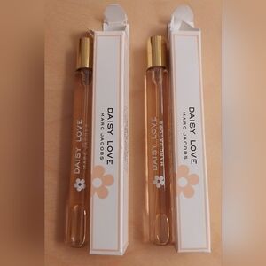 Marc Jacobs- Daisy Love.